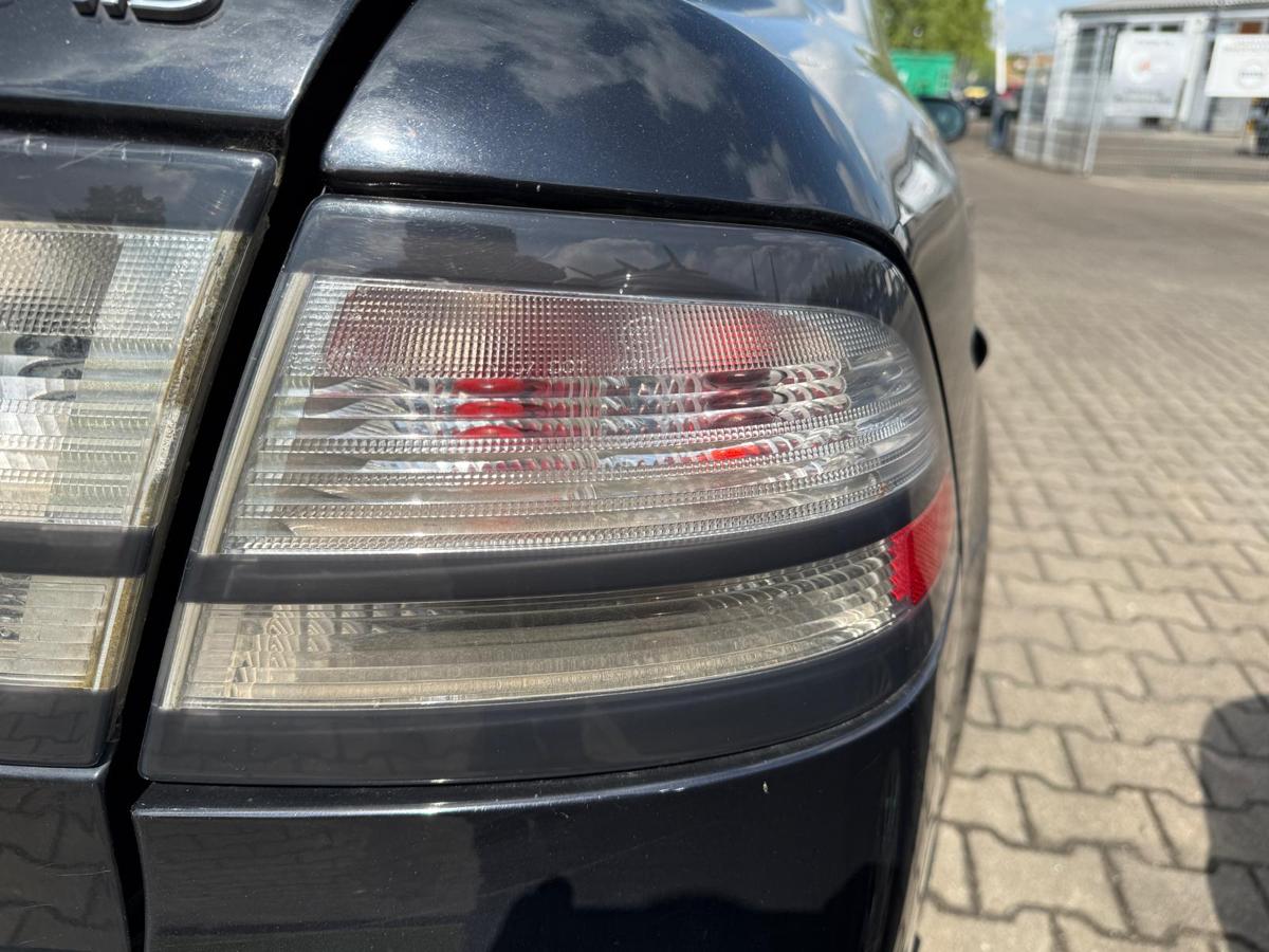 Saab 9-3 YS3F original Rücklicht Rückleuchte außen rechts Limo rot weiß Facelift BJ08